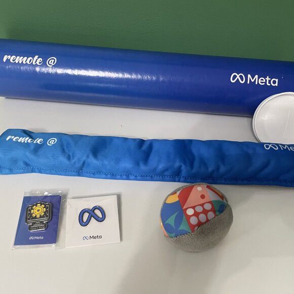 Facebook/Meta Tech and Swag Bundle - Picture 6 of 6